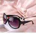 Retro Classic Sunglasses Women Oval Shape